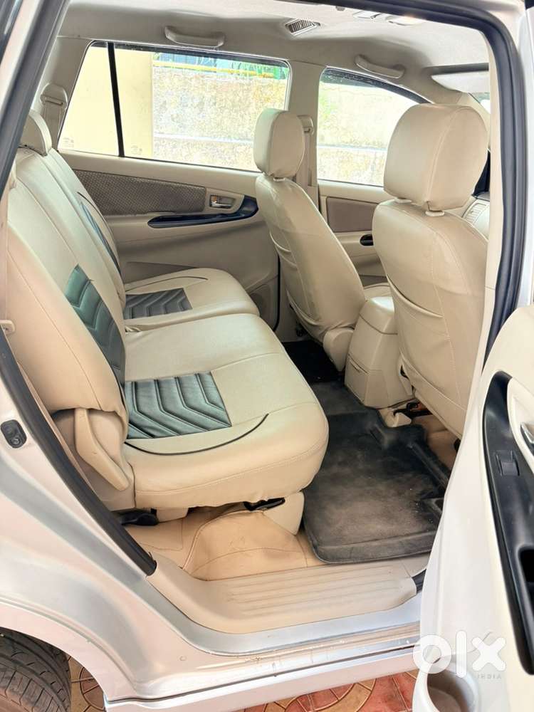 Toyota Innova Diesel 2012