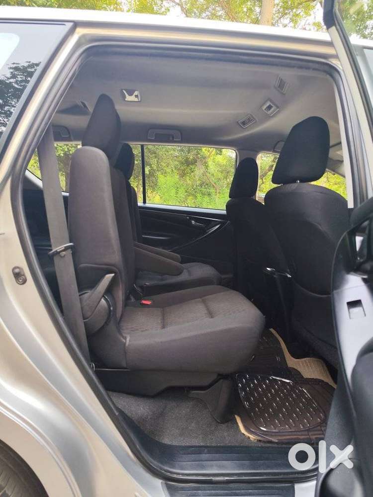 Toyota Innova Crysta 2.4 Gx Mt, 2017, Diesel