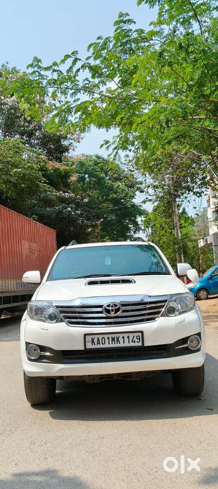 Toyota Fortuner 2011-2016 4x2 Manual, 2013, Diesel