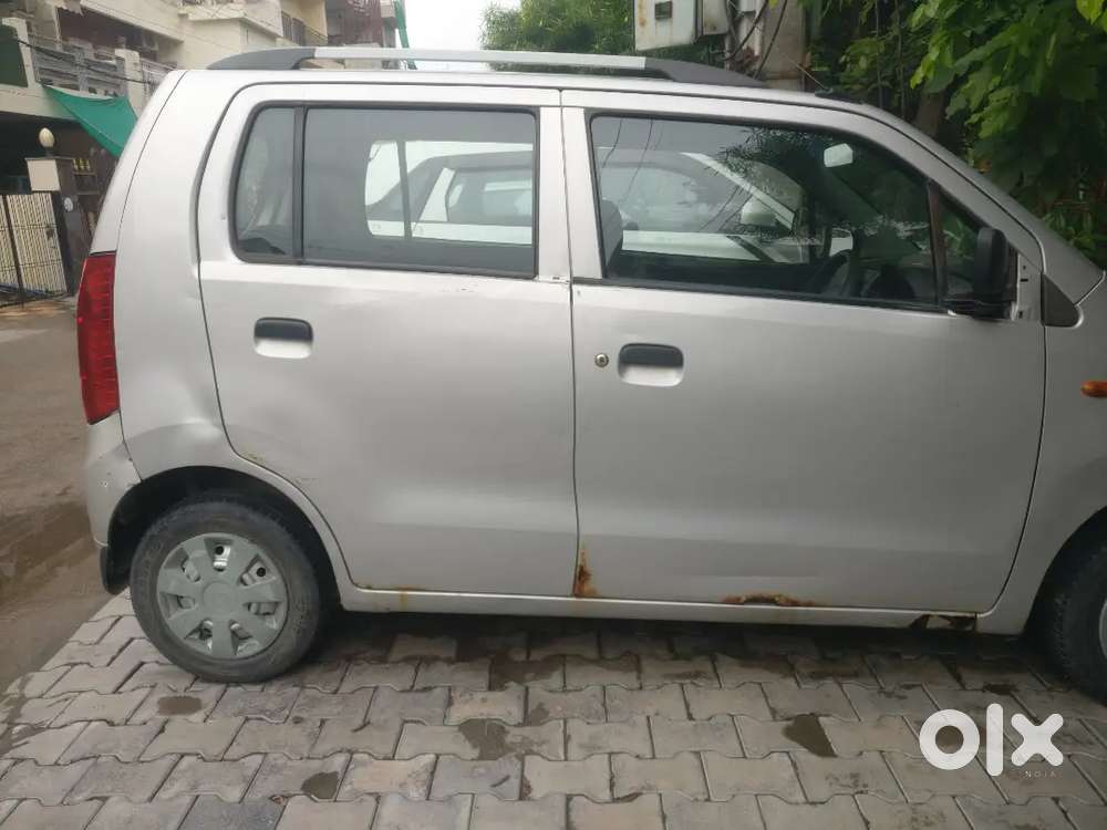 2011wagon R Lxi Petrol  Well Maintained  Delhi Register