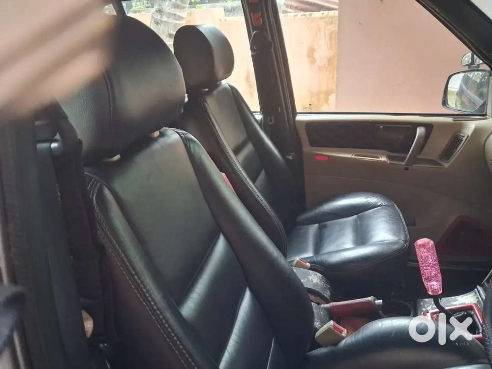 Tata Safari 2012