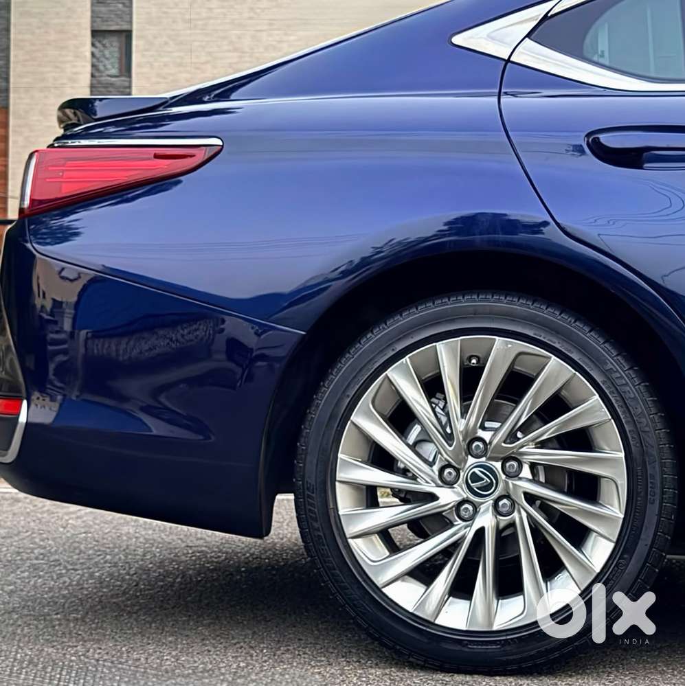 Lexus Es 300h Luxury, 2021, Petrol
