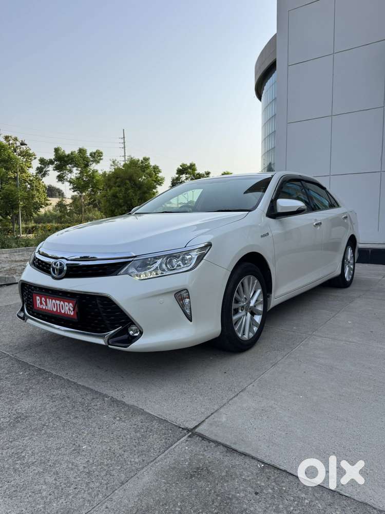 Toyota Camry Hybrid, 2017, Petrol