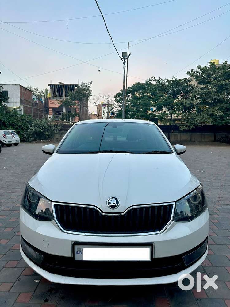 Skoda Rapid [2016-2021] 1.5 Elegance Plus Tdi At, 2018, Petrol