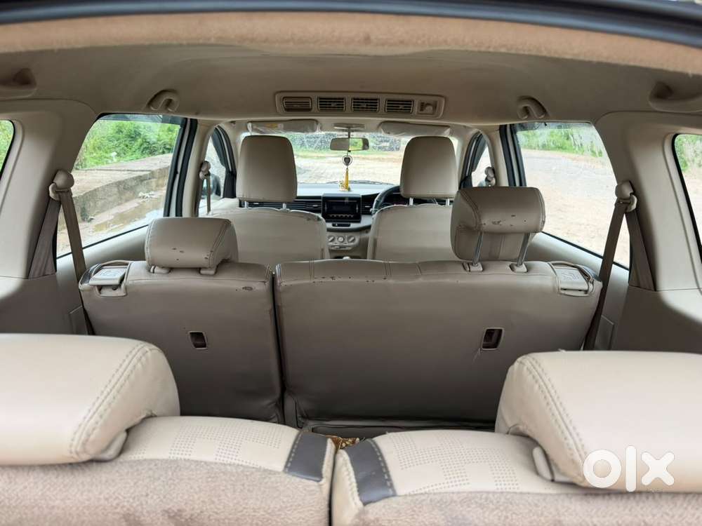 Maruti Suzuki Ertiga Vxi At Petrol, 2022, Petrol