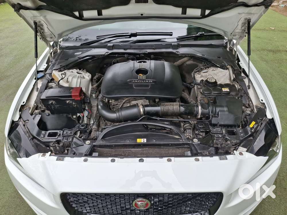 Jaguar Xe Prestige, 2017, Petrol