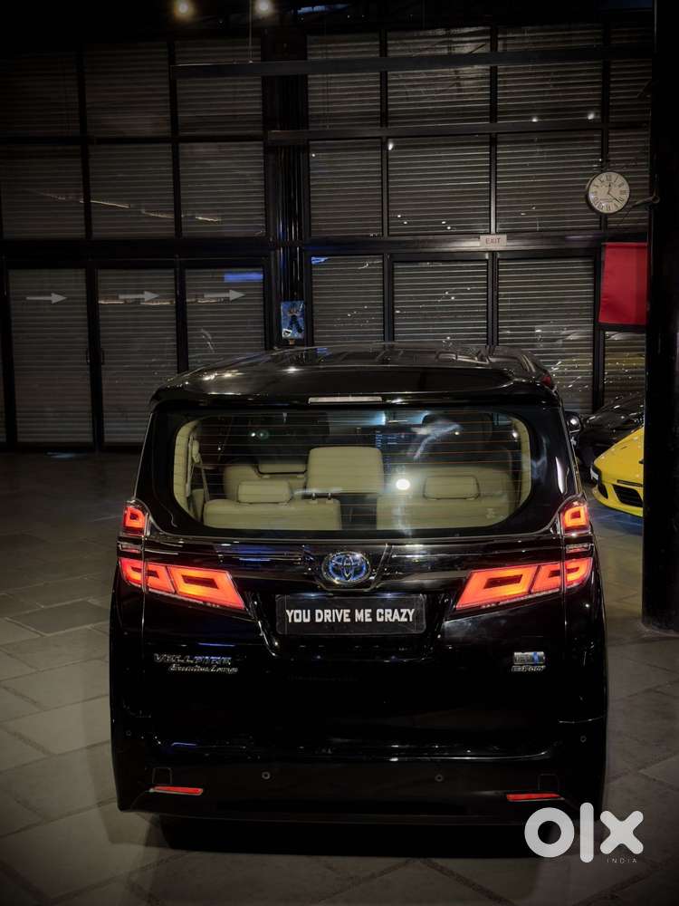 Toyota Vellfire Vip – Executive Lounge, 2023, Petrol