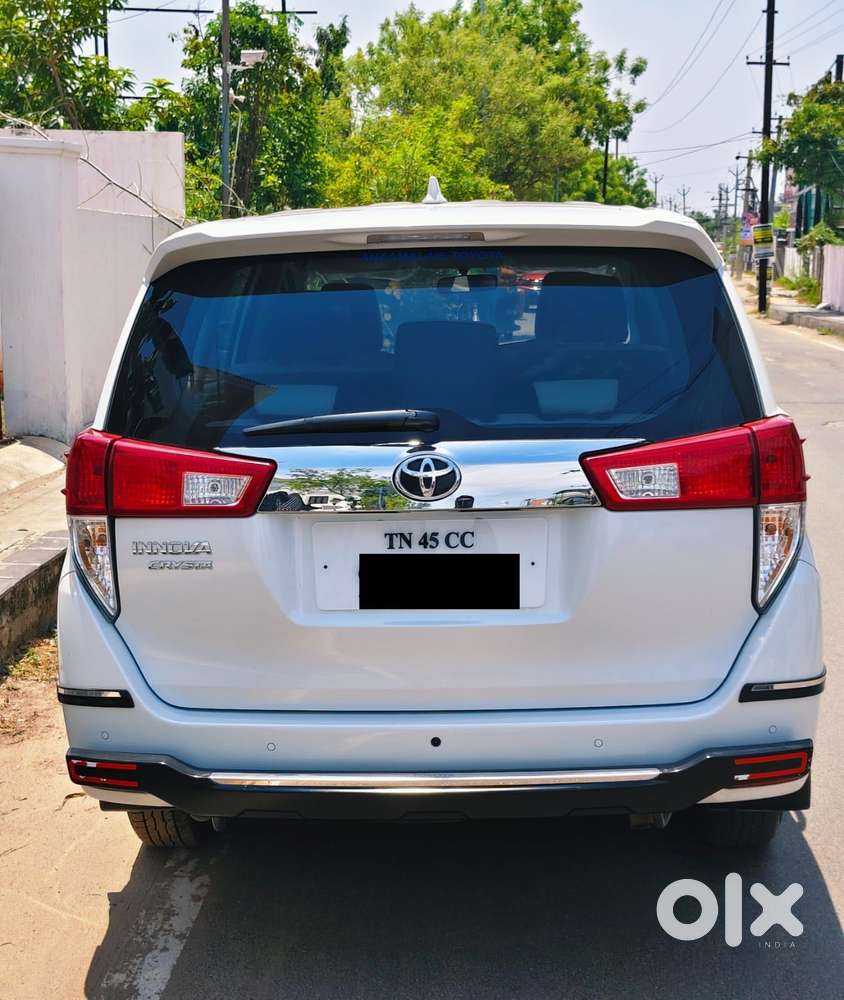 Toyota Innova Crysta 2.4 G Mt, 2023, Diesel