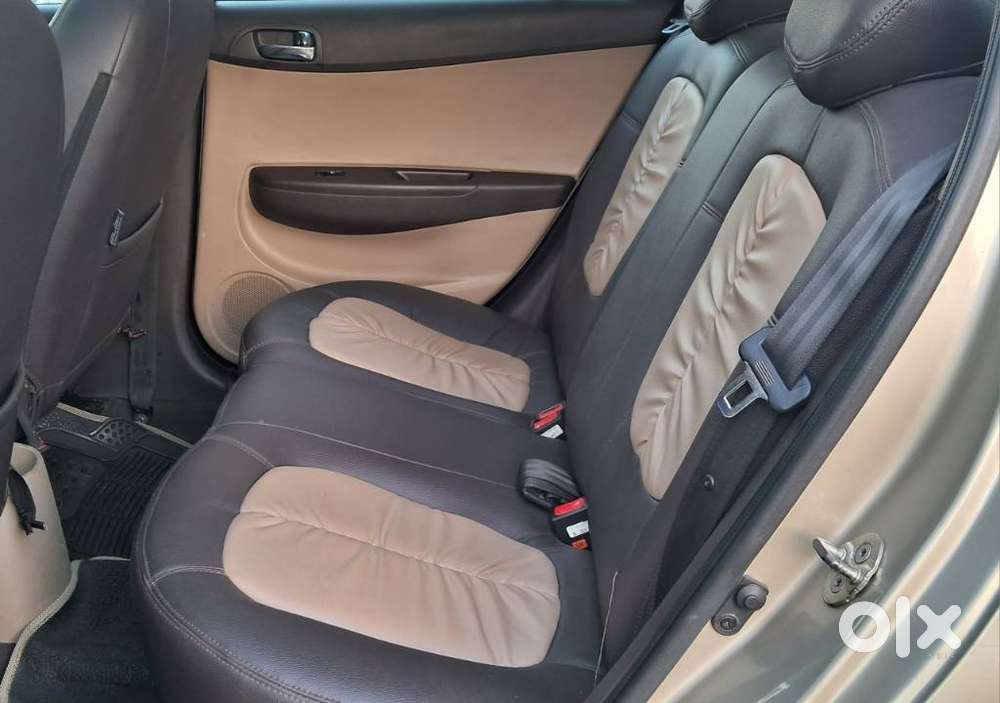 Hyundai I20 2009-2011 1.4 Asta Optional With Sunroof, 2011, Petrol