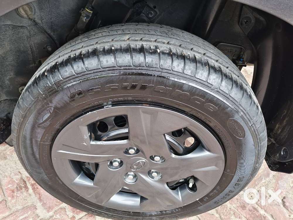 Model 28 March 2023 New Brand Hyundai Venue Car