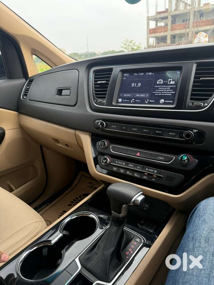 Kia Carnival 2021 Model Bs6 29000 Kms Driven
