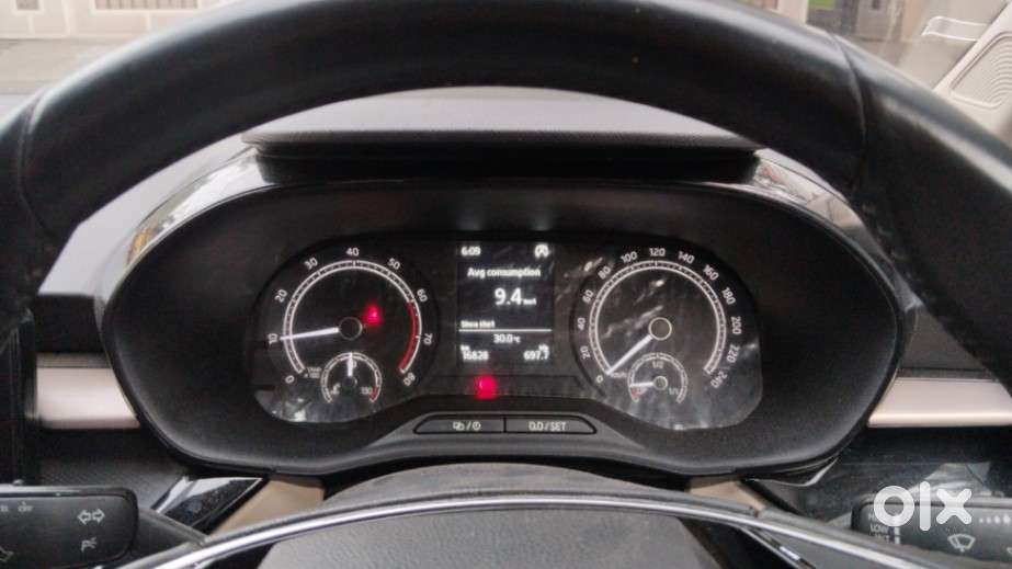 Skoda Slavia Ambition 1.0l Tsi Mt, 2024, Petrol
