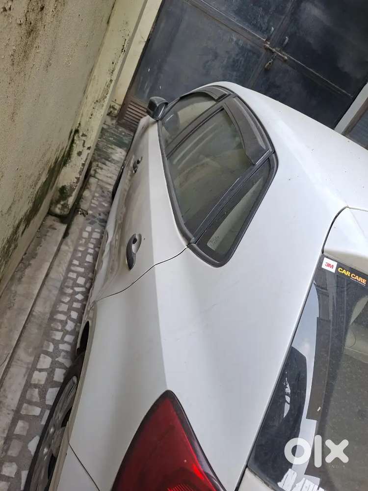 Volkswagen Polo Ipl Petrol 2012