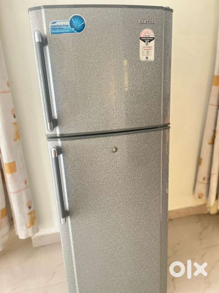 Samsung double door refrigerator Fridges 1752601289