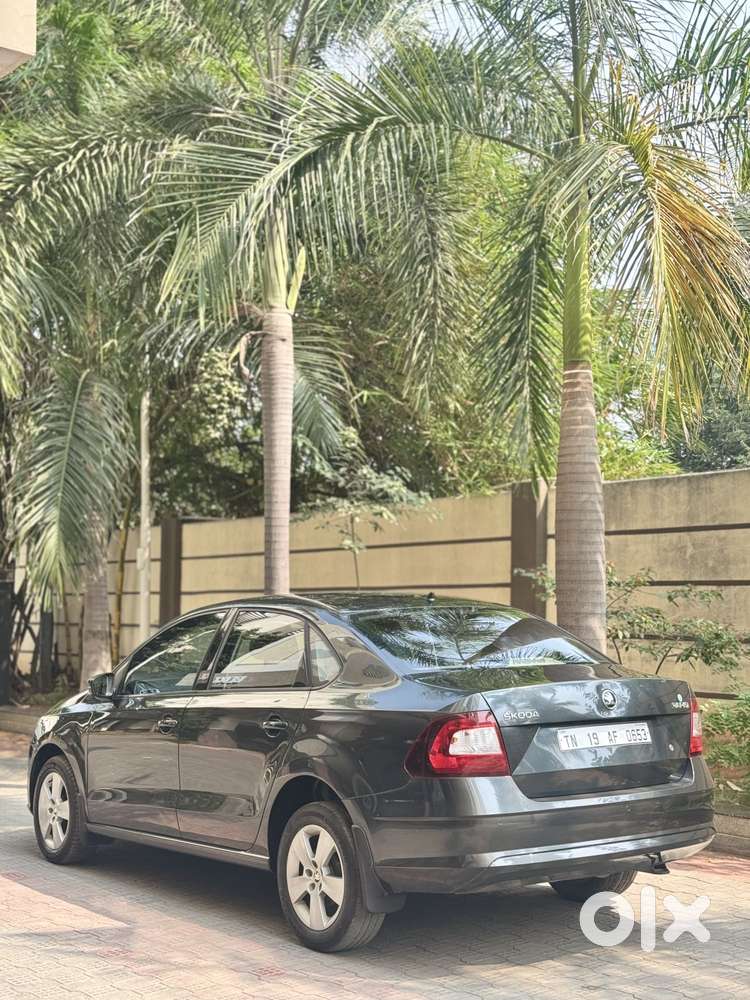 Skoda Rapid 1.5 Tdi Style/1.5 At Style, 2017, Diesel