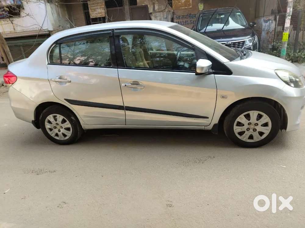Honda Amaze V Petrol 2014