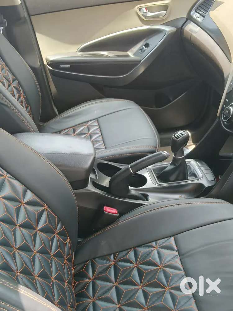 Hyundai Santa Fe 2016 Diesel 100000 Km Driven Sell On Urgent Besis