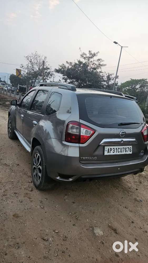Nissan Terrano 2015 Diesel 140000 Km Driven