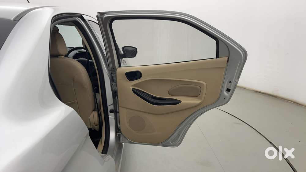 Ford Figo Aspire Titanium, 2016, Petrol