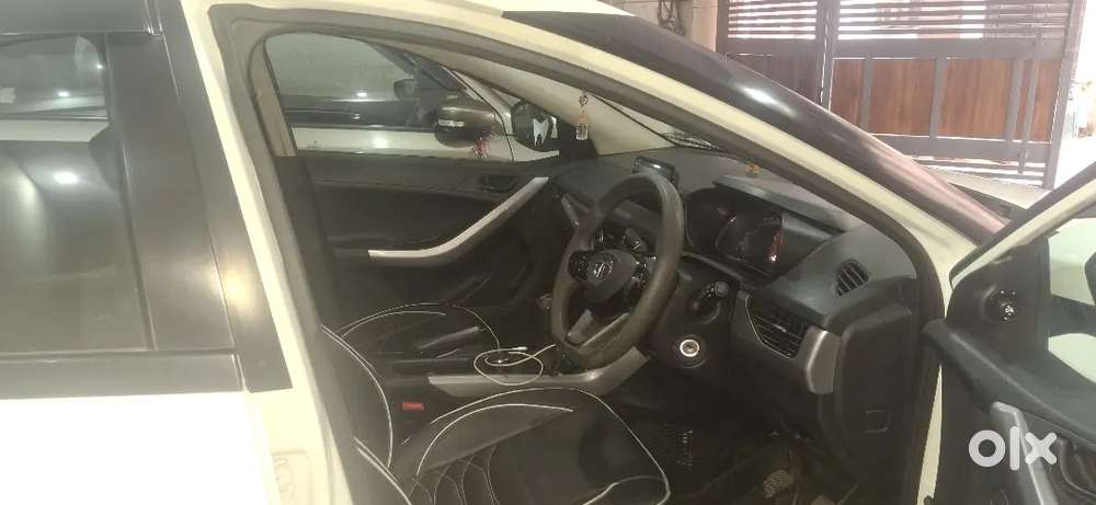 Tata Nexon Diesel With Sunroof