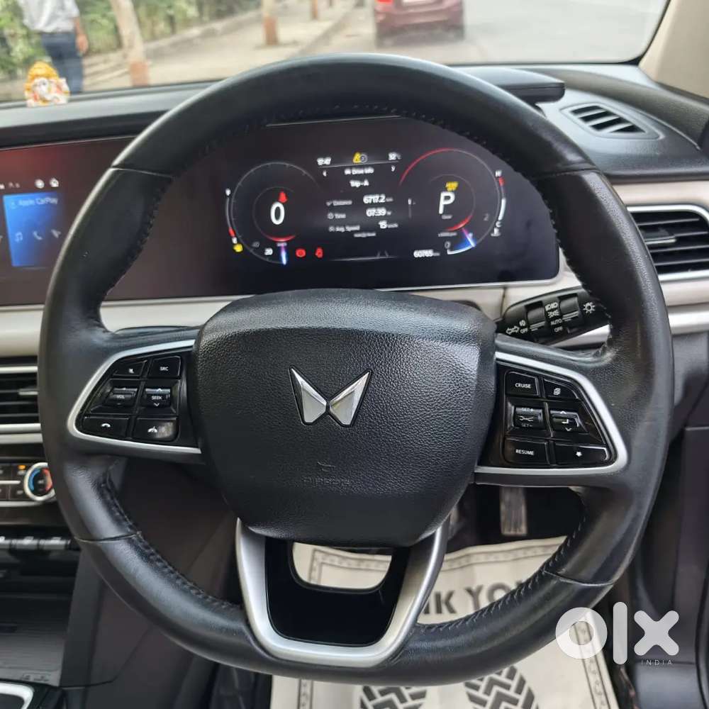 Mahindra Xuv700 Ax7l Diesel Top Model