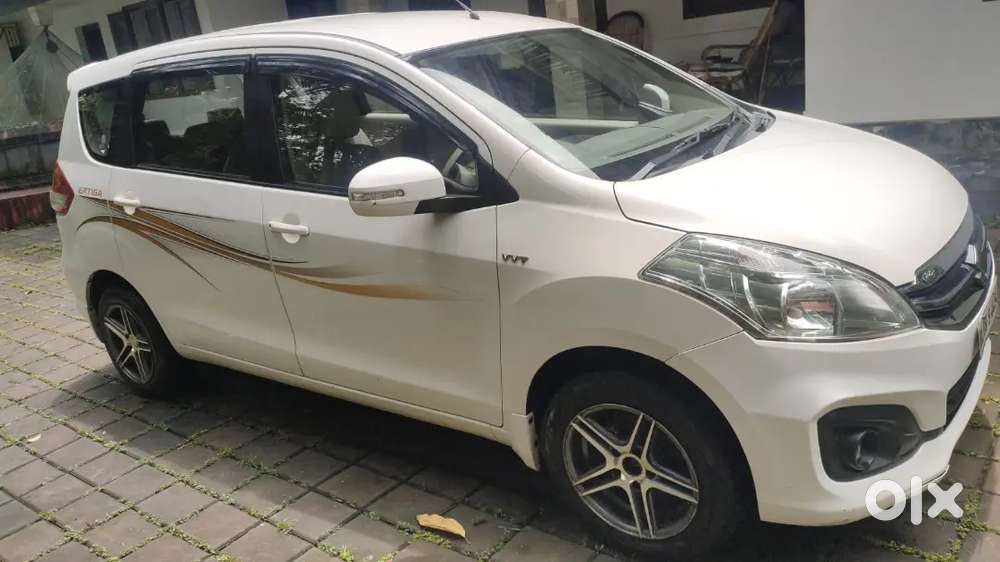 Maruti Ertiga Vxi 2016 Petrol, Low Km, 4 New Tyres, Alloy Wheels
