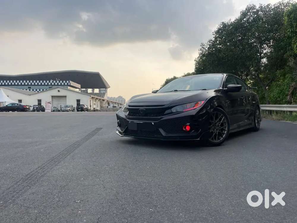 Tastefully Customized Honda Civic