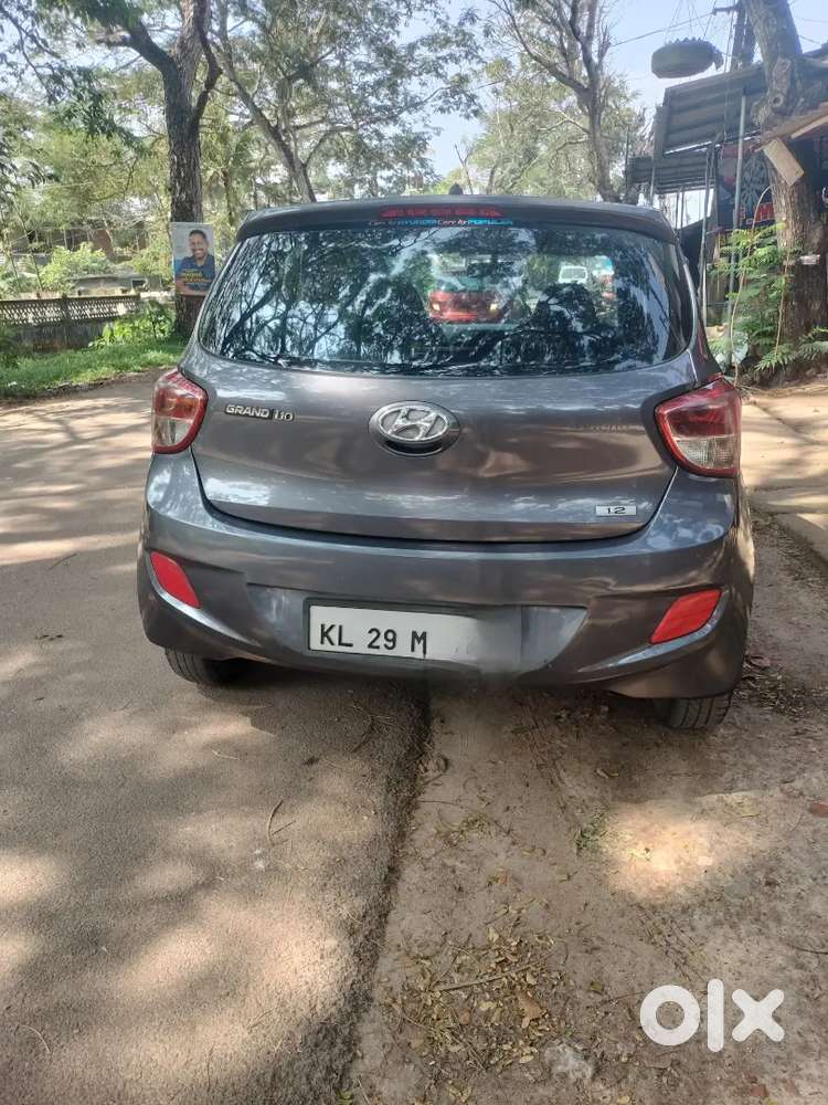 Hyundai Grand I10 2016  77000 Km Driven