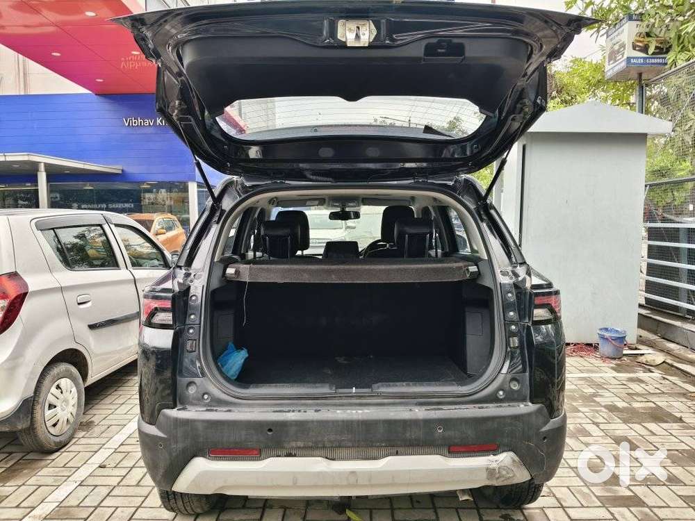 Maruti Suzuki Brezza 1.5 Zxi Plus Smart Hybrid, 2024, Petrol