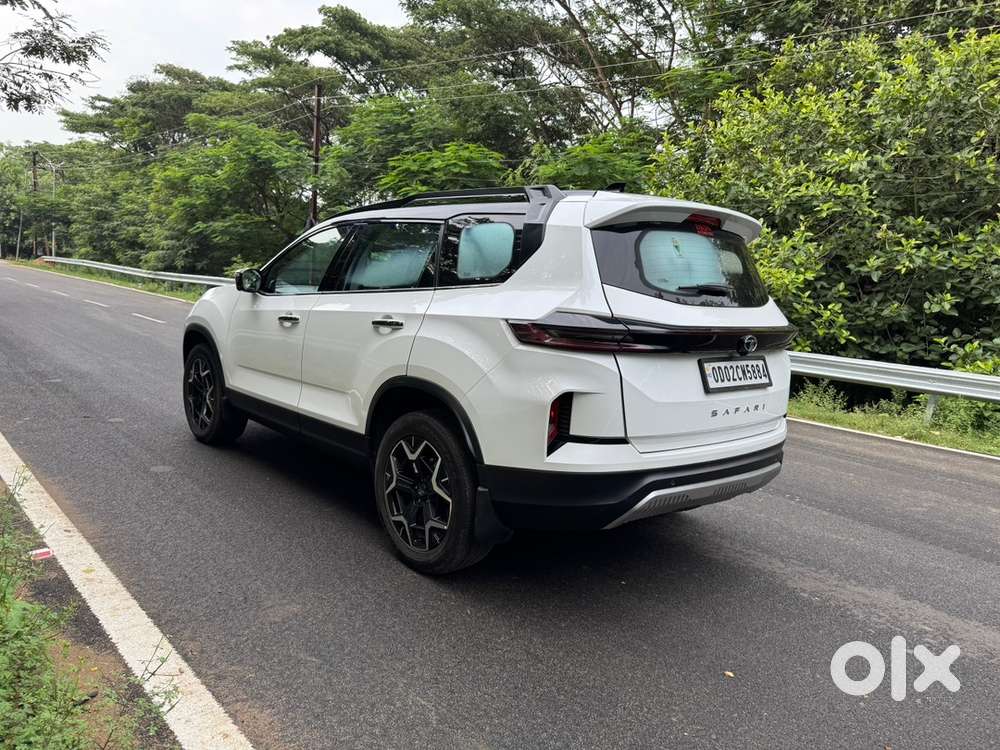 Tata Safari Diesel 2023 Automatic. ( Accomplished Plus ) 6 Str.