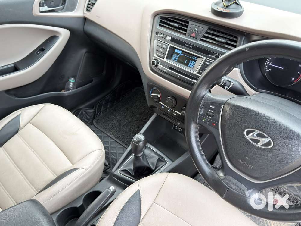 Hyundai I20 Sportz 1.2 Bs-iv, 2017, Petrol