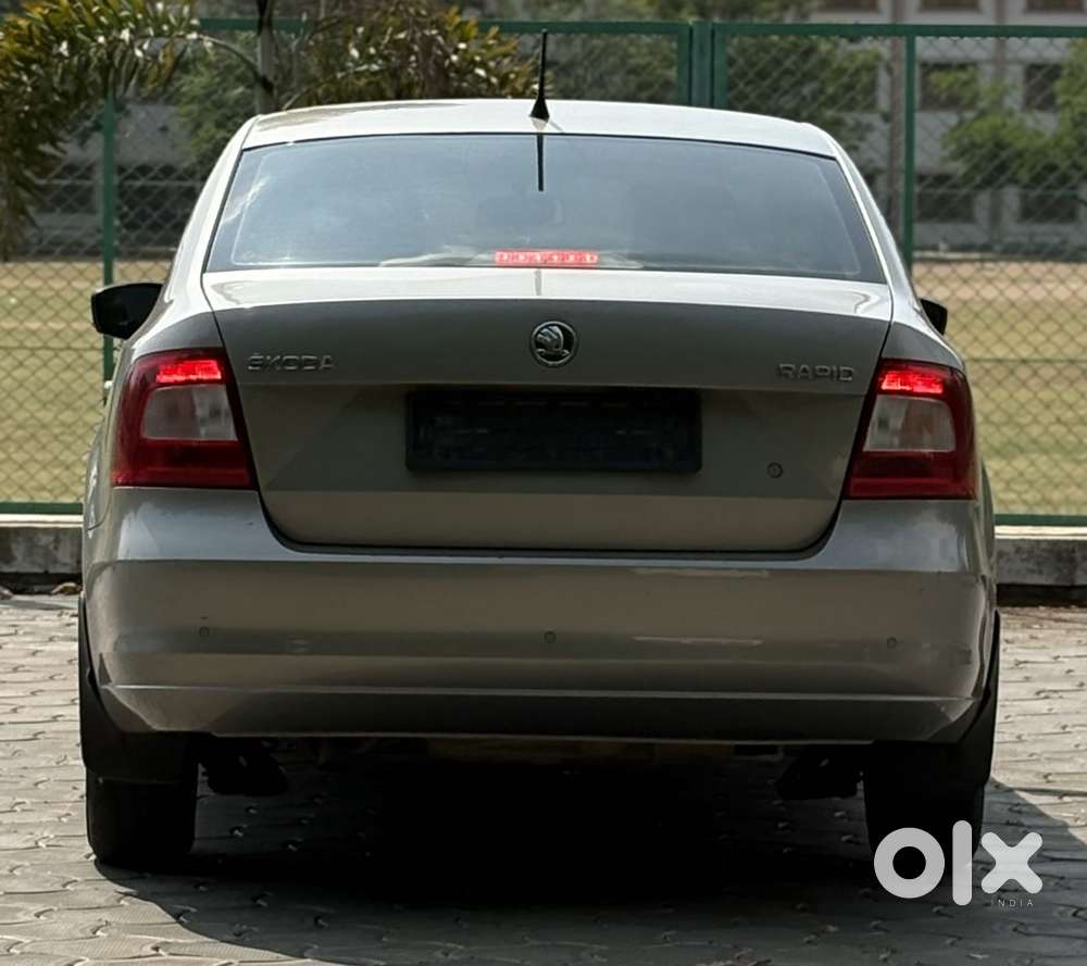 Skoda Rapid 2013-2016 1.5 Tdi At Elegance Black Package, 2015, Diese..