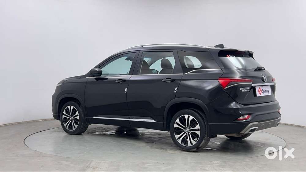 Mg Hector Plus 1.5 Sharp Turbo Cvt 6 Str, 2022, Petrol