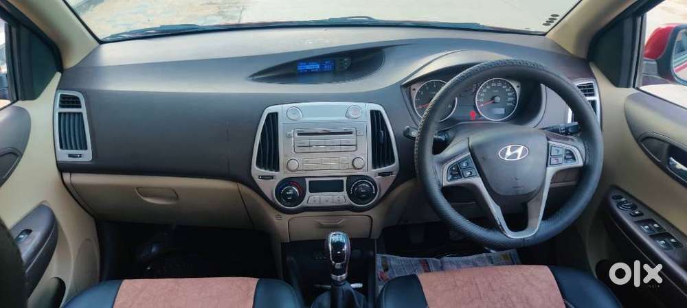 Hyundai I20 2010-2012 1.2 Sportz, 2011, Petrol
