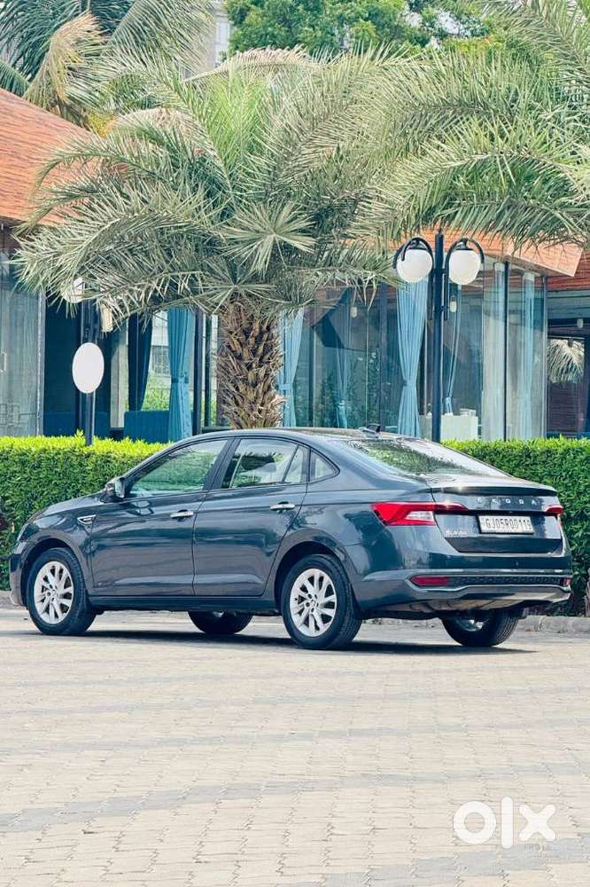 Skoda Slavia 1.0 Ambition Tsi, 2022, Petrol