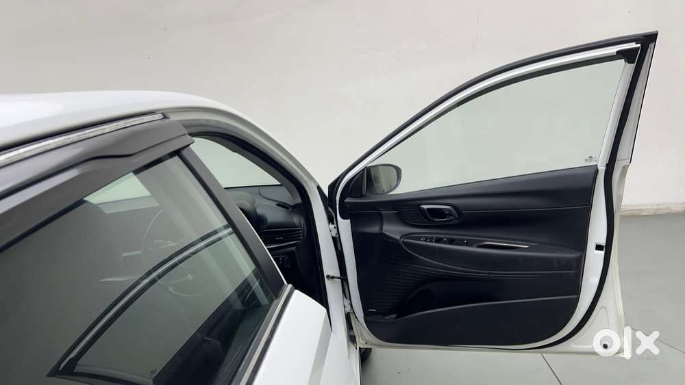 Hyundai I20 Asta (o) 1.2 Ivt, 2023, Petrol