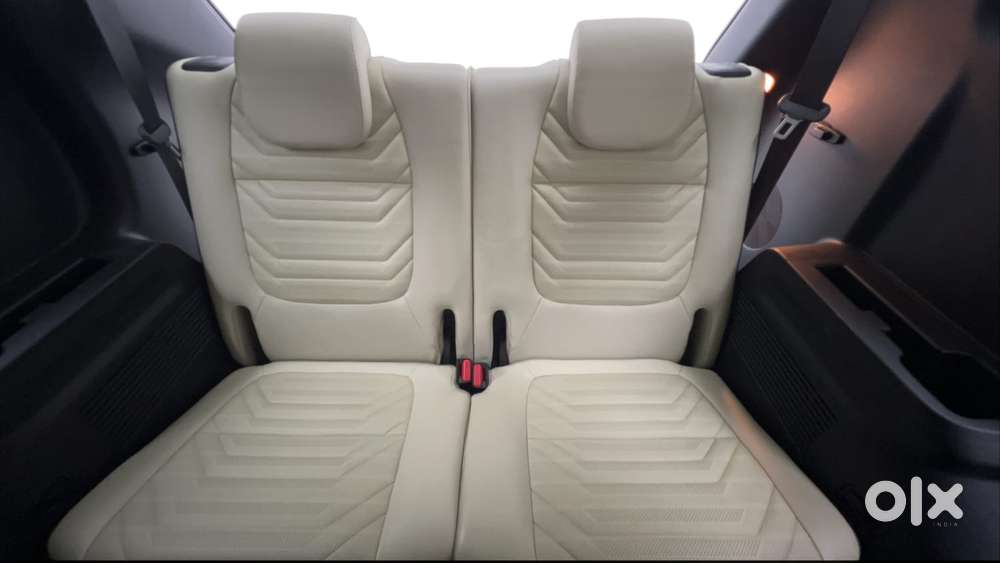 Kia Carens 1.4 Luxury Plus Dct 7 Str, 2022, Petrol