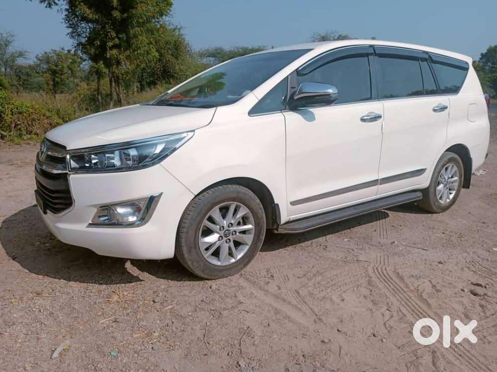 Toyota Innova Crysta 2018 Diesel At ₹10,50,000.00