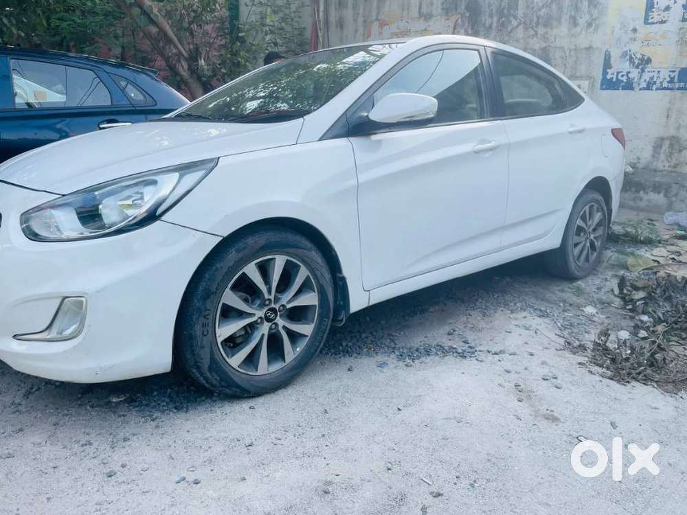 Hyundai Fluidic Verna 1.6 Vtvt Sx, 2013, Petrol