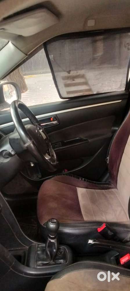 Maruti Suzuki Swift Vxi 1.2 Abs Bs-iv, 2012, Cng & Hybrids