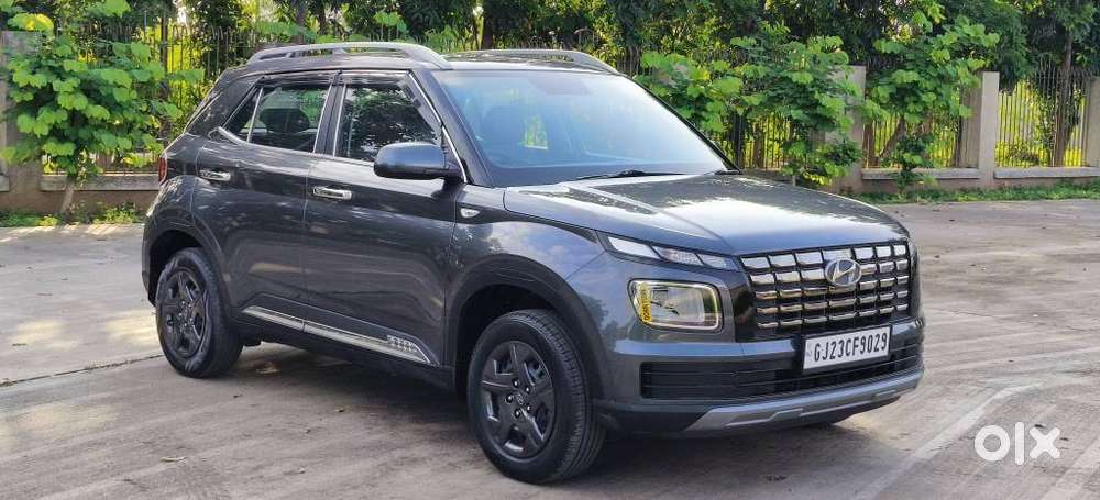 Hyundai Venue S 1.2 Petrol, 2024, Petrol