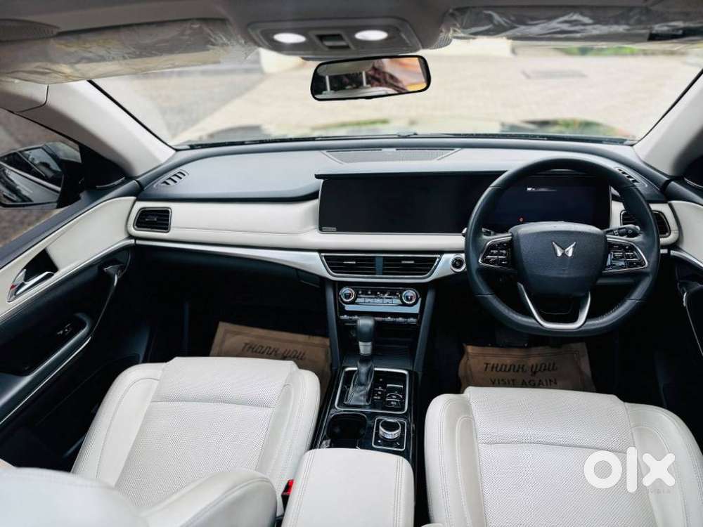 Mahindra Xuv700 2.2 Ax 7 Diesel At Str Awd, 2024, Diesel