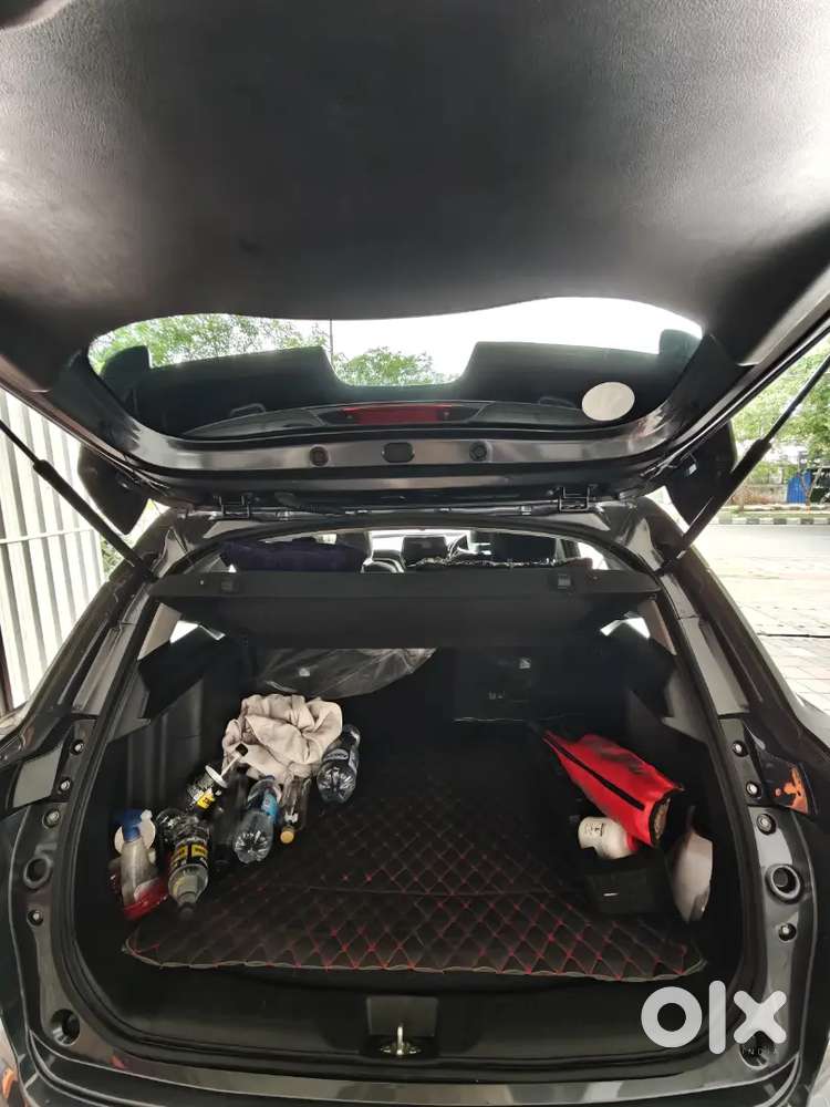 Toyota Urban Cruiser Hyryder 2025 Cng & Hybrids 13500 Km Driven