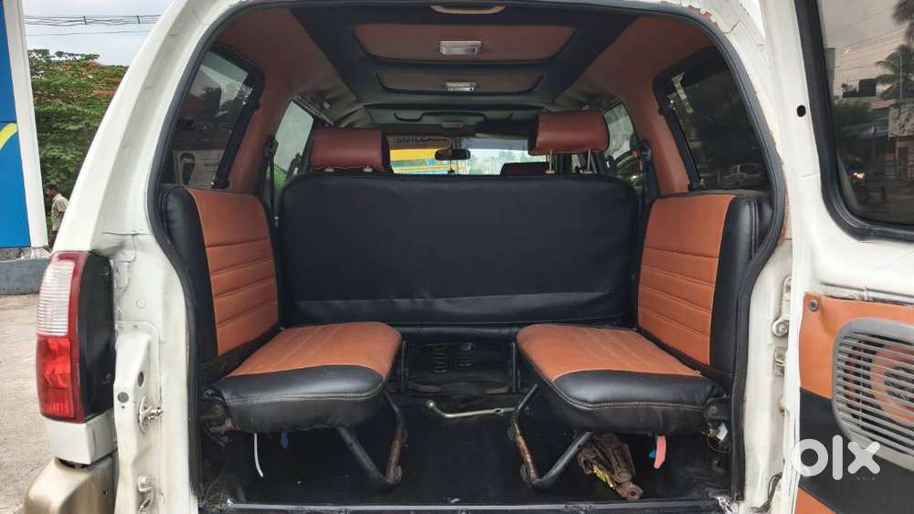 Chevrolet Tavera Elite Ls - B3 10-seater Bs Iii, 2010, Diesel
