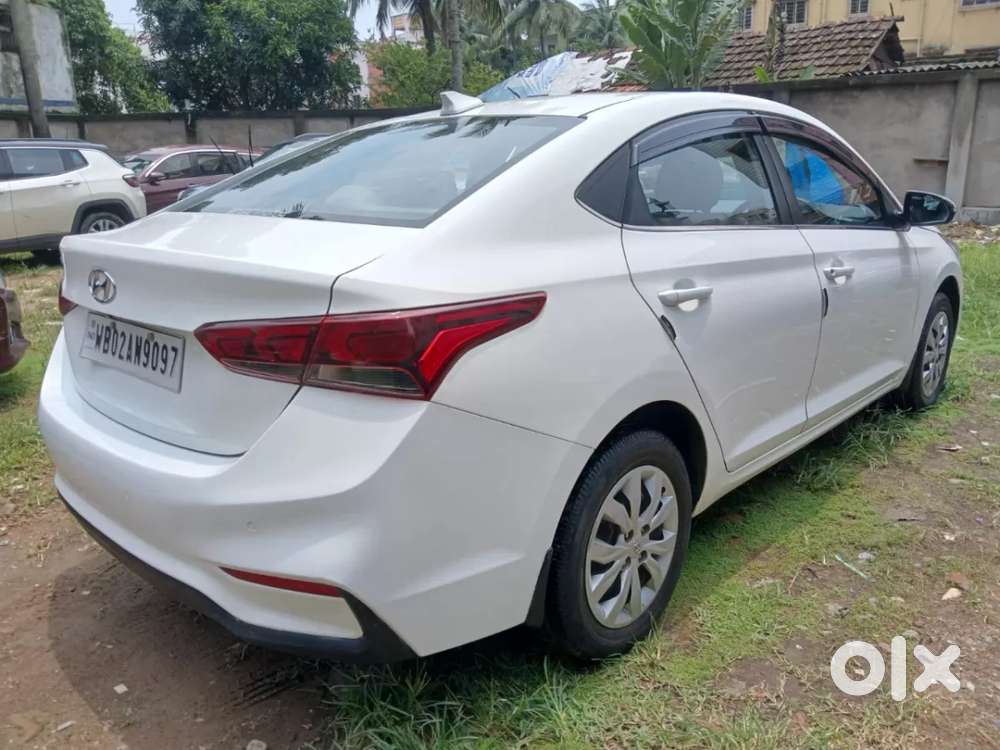 Hyundai Verna 1.4 Vtvt Ex, 2019, Petrol