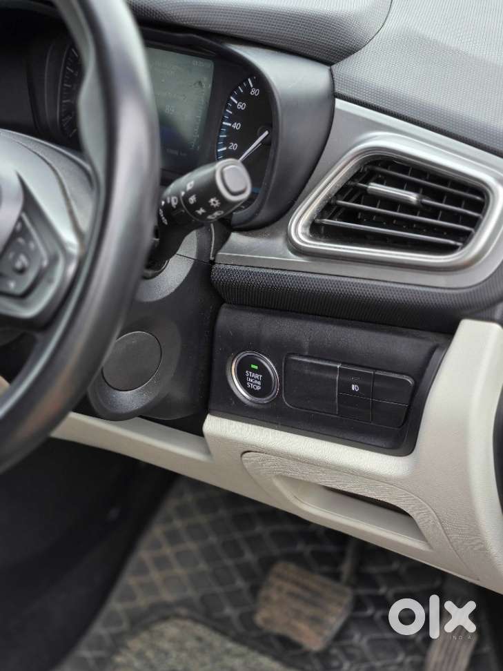 Tata Altroz Xz, 2023, Petrol