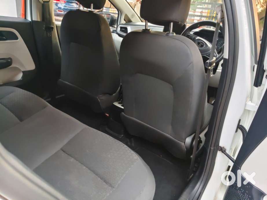 Tata Altroz 1.2 Xm Plus, 2024, Petrol