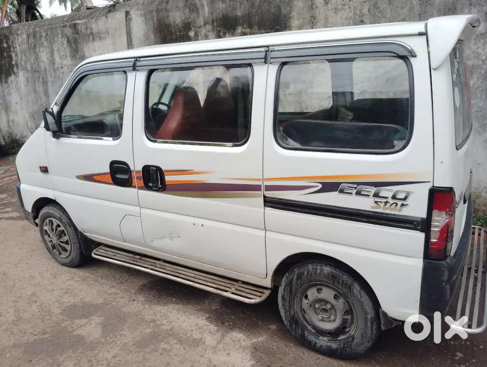 Maruti Suzuki Eeco 7 Seater S White 2015  Petrol + Cng