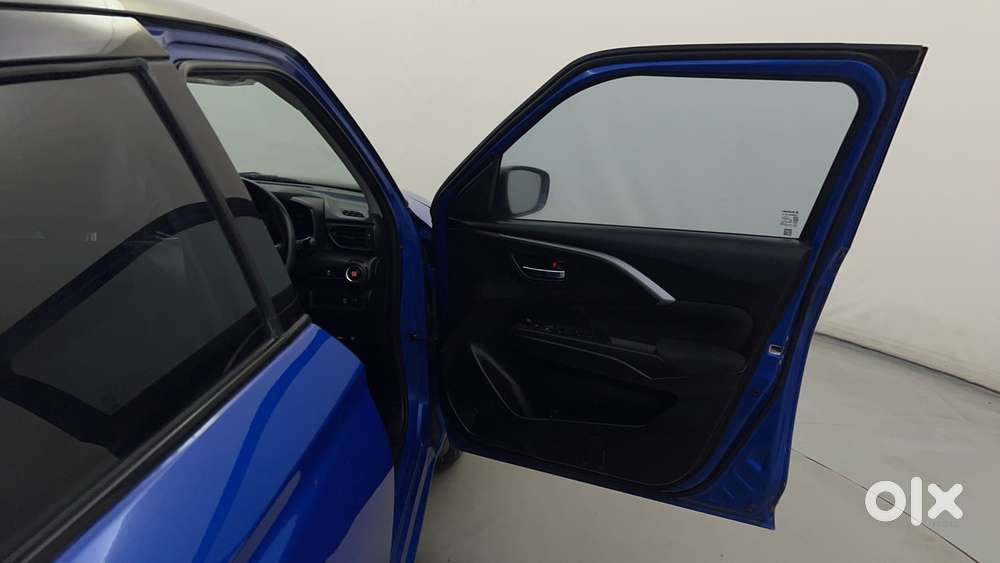 Maruti Suzuki Swift Zxi Plus Amt Dual Tone, 2025, Petrol