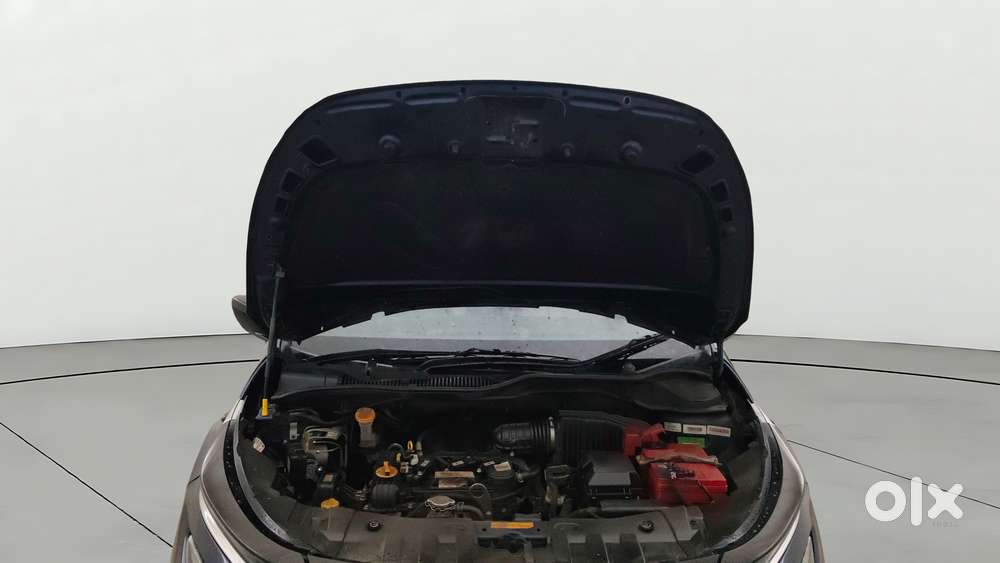 Tata Altroz 1.2 Xta Petrol Dct, 2022, Petrol